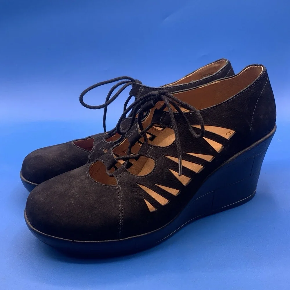 Abeo Women's Black Suede Gillie Laced Wedge - 9.5N NARROW